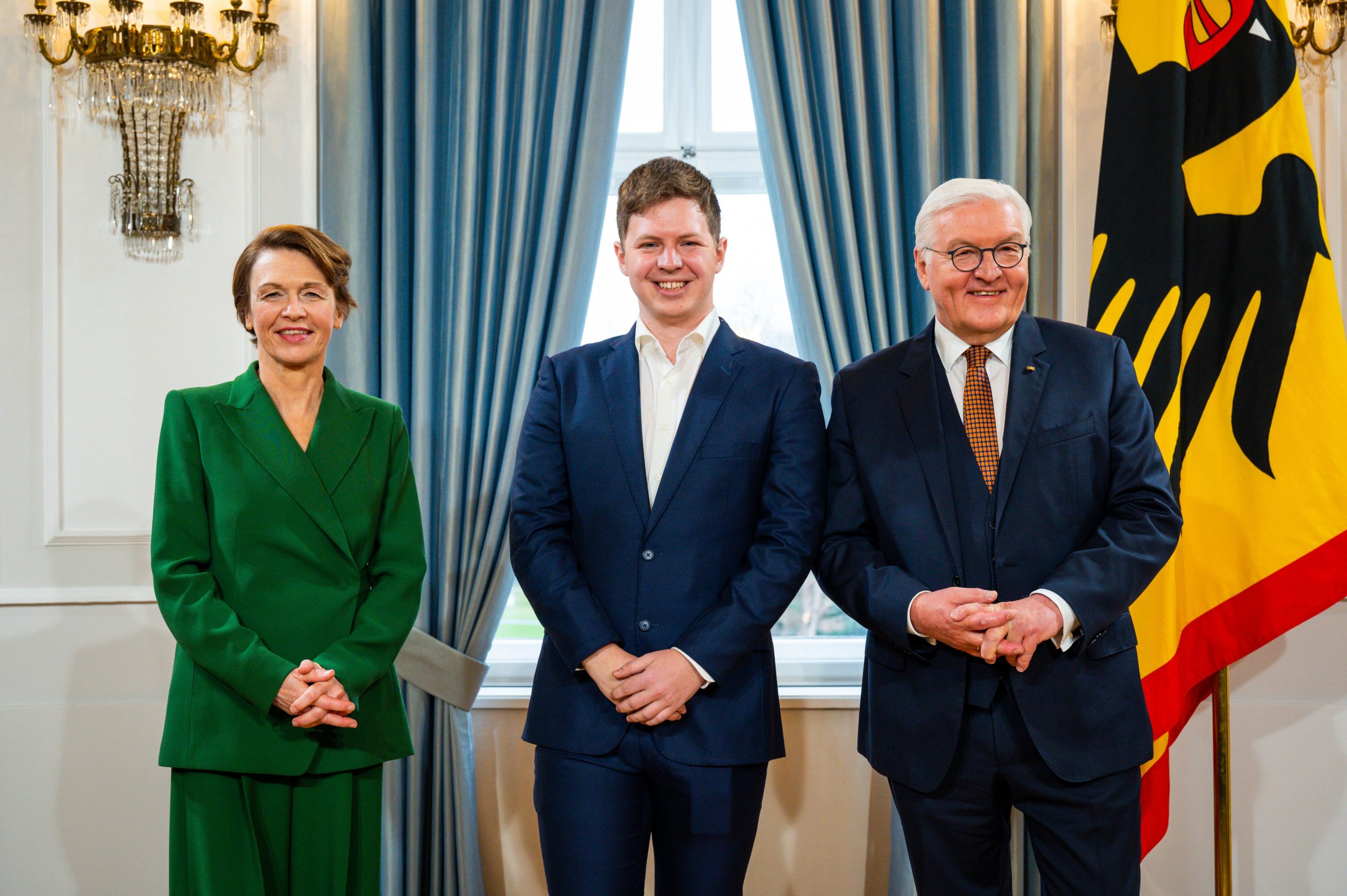 Read more about the article <strong>Bundespräsident ehrt gesellschaftliches Engagement bei Neujahrsempfang im Schloss Bellevue</strong>